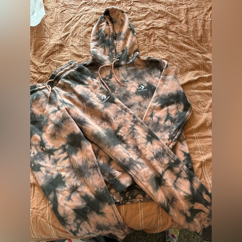 Two piece gender free converse set